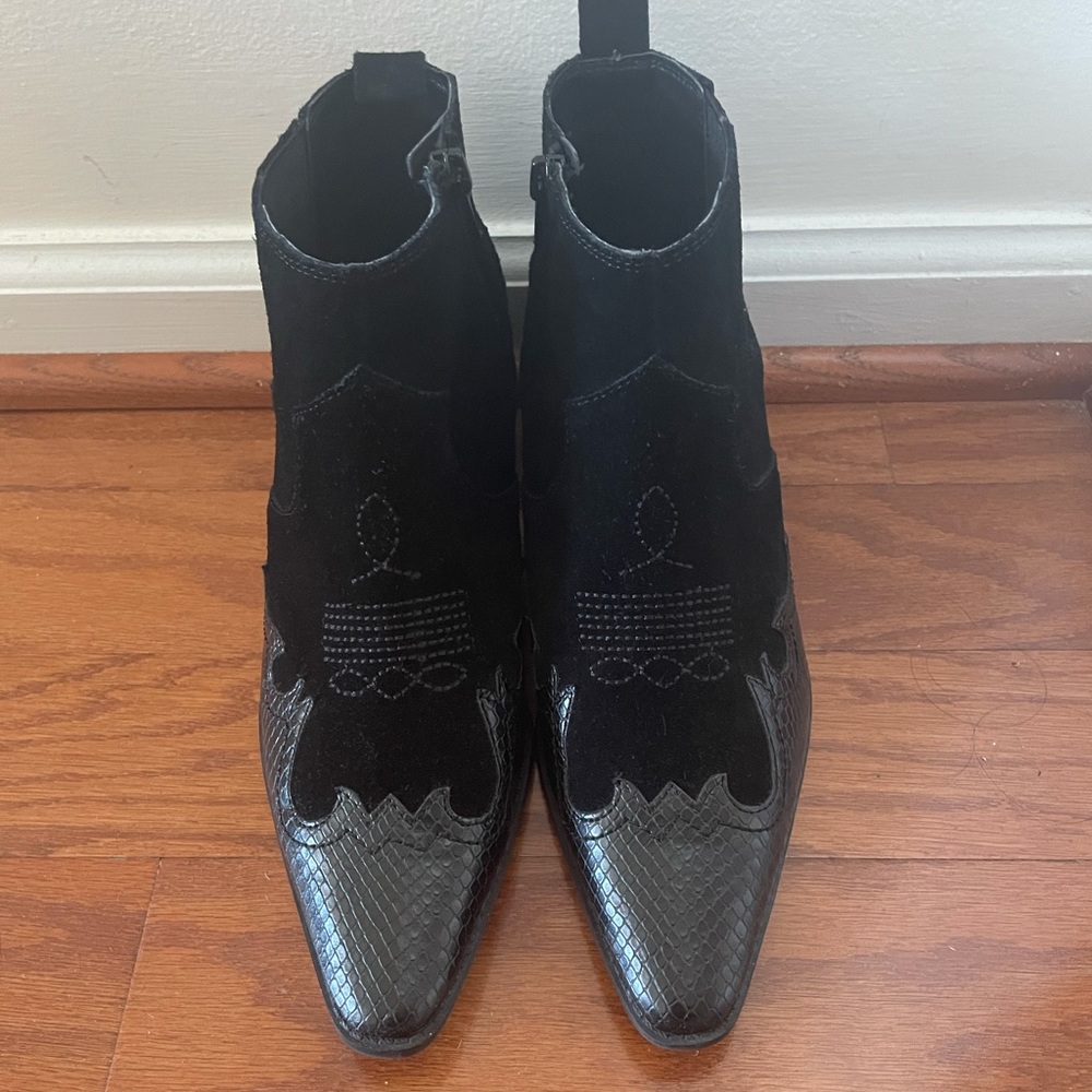 Zara black ankle boots